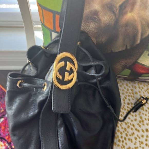 Authentic Gucci shoulder bag. - Picture 3 of 7